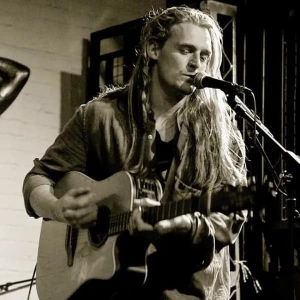 alex-rv-phillips action shot Alex-RV-Phillips action shot